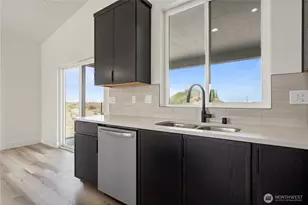 1124 E Mt Hood St, Othello, WA 99344 - Photo 24