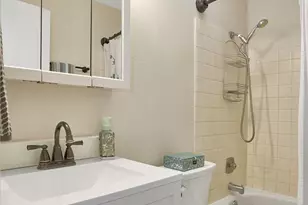 10822 SE 260th St, Kent, WA 98030 - Photo 14