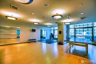 2033 2nd Ave, Seattle, WA 98121 - Photo 20