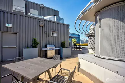 2033 2nd Avenue #2010, Seattle, WA 98121 - Photo 22