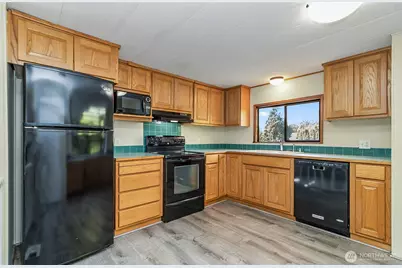 1317 94th Drive SE, Lake Stevens, WA 98258 - Photo 8