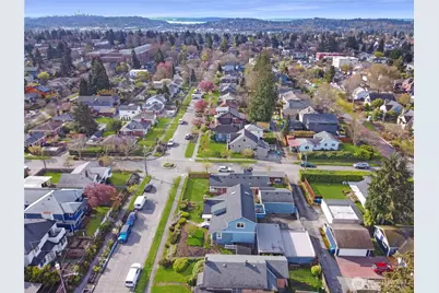 8307 27th Avenue NW, Seattle, WA 98117 - Photo 28