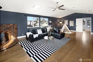 8307 27th Ave NW, Seattle, WA 98117 - Photo 18