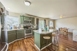 201 3rd St NE, Yelm, WA 98597 - Photo 12