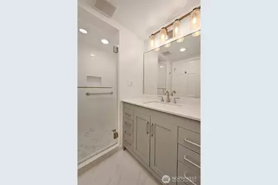 2320 43rd Avenue E #15A, Seattle, WA 98112 - Photo 26