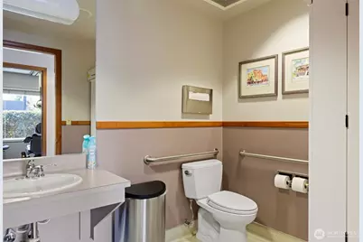 3136 Squalicum Parkway #B, Bellingham, WA 98225 - Photo 10