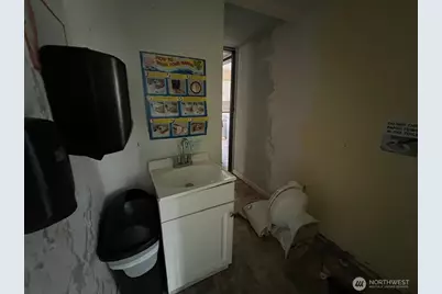 10522 22nd Avenue E, Tacoma, WA 98445 - Photo 10