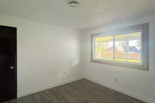 1017 Ballentine St, Raymond, WA 98577 - Photo 28