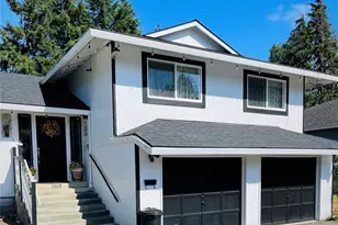 1017 Ballentine St, Raymond, WA 98577 - Photo 1