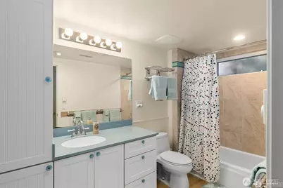 15144 SE 46th Way, Bellevue, WA 98006 - Photo 16