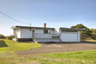 420 W Lough Ln, Westport, WA 98595 - Photo 2