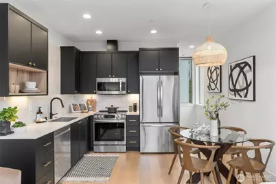 3205 B 37th Place S, Seattle, WA 98144 - Photo 2