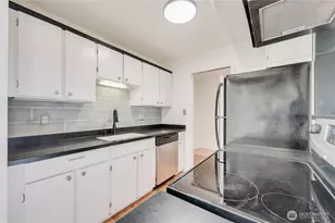 310 S 11th St, Mount Vernon, WA 98274 - Photo 8