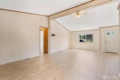 1427 100th Street SW #90, Everett, WA 98204 - Photo 8