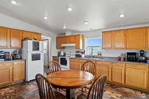 398 Balm St, Touchet, WA 99360 - Photo 8