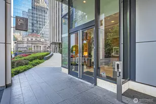 909 5th Ave, Seattle, WA 98104 - Photo 2