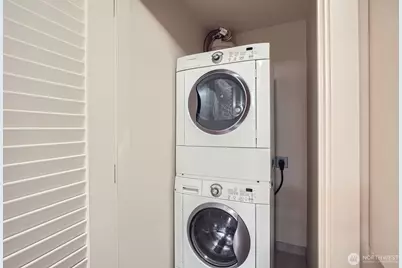 909 5th Avenue #701, Seattle, WA 98104 - Photo 26