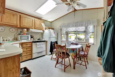 9810 State Street #20, Marysville, WA 98270 - Photo 8