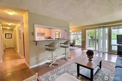 15138 65th Avenue S #109, Tukwila, WA 98188 - Photo 8