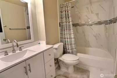 15138 65th Avenue S #109, Tukwila, WA 98188 - Photo 12