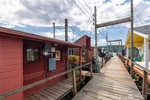 2035 Fairview Ave E, Seattle, WA 98102 - Photo 20