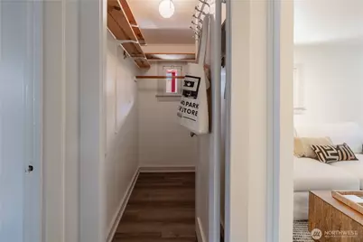 2035 Fairview Avenue E #D, Seattle, WA 98102 - Photo 14