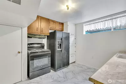 7351 32nd Avenue SW, Seattle, WA 98126 - Photo 26