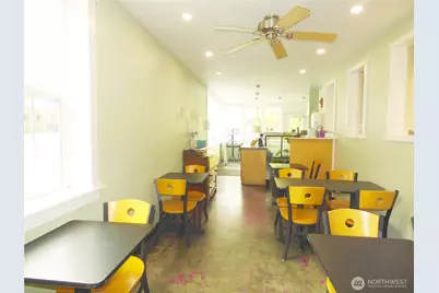 2224 N 56th Street, Seattle, WA 98103 - Photo 10