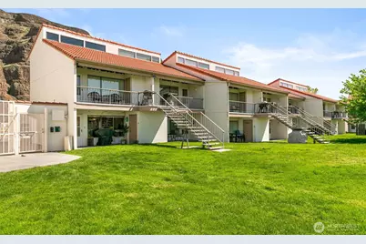 8903 Crescent Bar Road NW #101, Quincy, WA 98848 - Photo 2