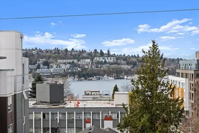 2372 Franklin Avenue E, Seattle, WA 98102 - Photo 30