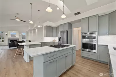 6714 45th Place NE, Marysville, WA 98270 - Photo 8