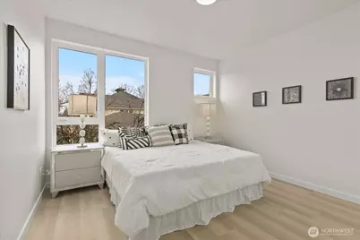 259 E Louisa Street, Seattle, WA 98102 - Photo 22