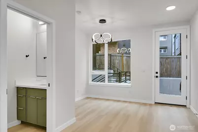 259 E Louisa Street, Seattle, WA 98102 - Photo 18