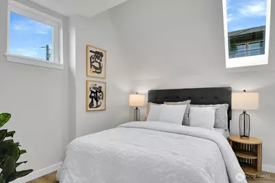 259 E Louisa Street, Seattle, WA 98102 - Photo 12