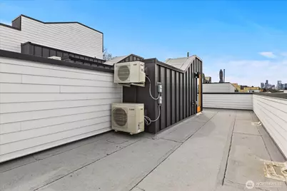 259 E Louisa Street, Seattle, WA 98102 - Photo 32