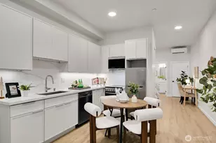 259 E Louisa St, Seattle, WA 98102 - Photo 24