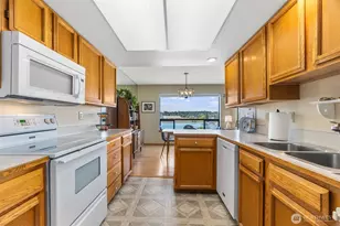 920 East Bay Drive Northeast, Olympia, WA 98506 - Photo 20