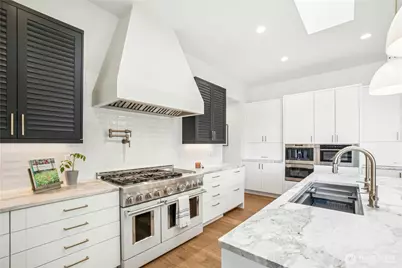 9803 Crystal Lake Drive, Woodinville, WA 98077 - Photo 14