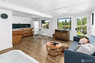 9803 Crystal Lake Dr, Woodinville, WA 98077 - Photo 40