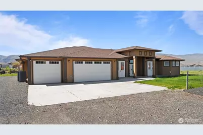 207 Clayton Place, Mattawa, WA 99349 - Photo 2