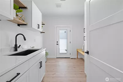 601 N Bluff West Drive, Moses Lake, WA 98837 - Photo 28