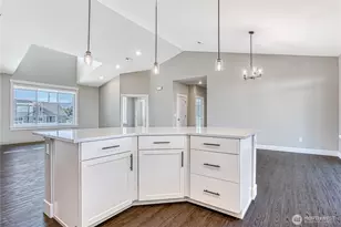 819 N Newport Loop, East Wenatchee, WA 98802 - Photo 10