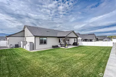 819 N Newport Loop, East Wenatchee, WA 98802 - Photo 28