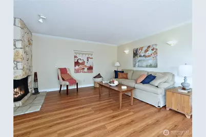 2219 13th Avenue W #1, Seattle, WA 98119 - Photo 6