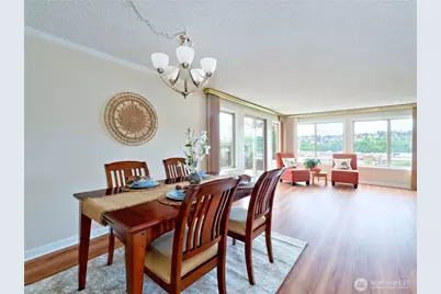 2219 13th Avenue W #1, Seattle, WA 98119 - Photo 4