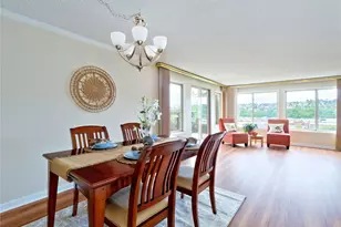 2219 13th Ave W, Seattle, WA 98119 - Photo 4