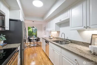 1606 NE 140th Street #N4, Seattle, WA 98125 - Photo 14