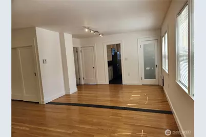 2114 7th Avenue W #5, Seattle, WA 98119 - Photo 4