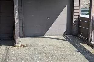 2114 7th Ave W, Seattle, WA 98119 - Photo 12