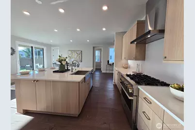 13809 SE 85th Street, Newcastle, WA 98059 - Photo 8